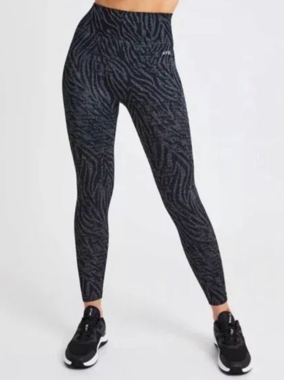 AYBL LEGGINGS Medium